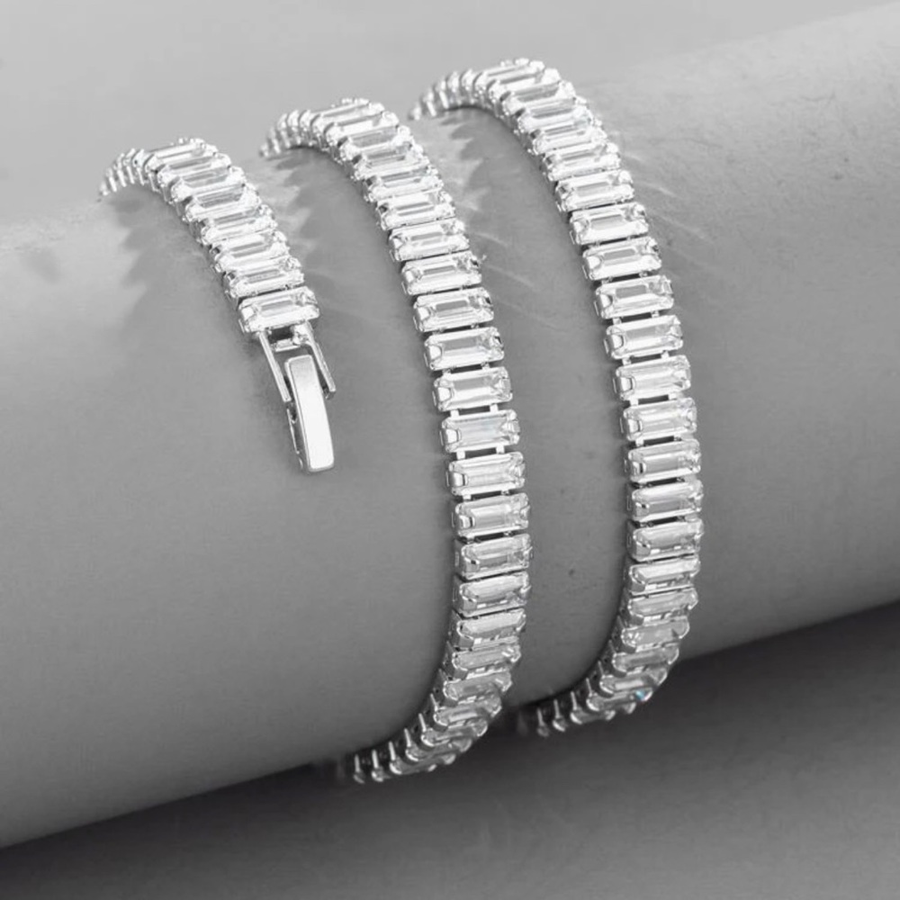 Unisex Zircon Fashionable Necklace - Picture 2 of 4
